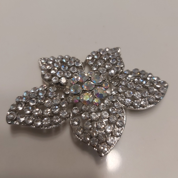 Brooch - Picture 2 of 3